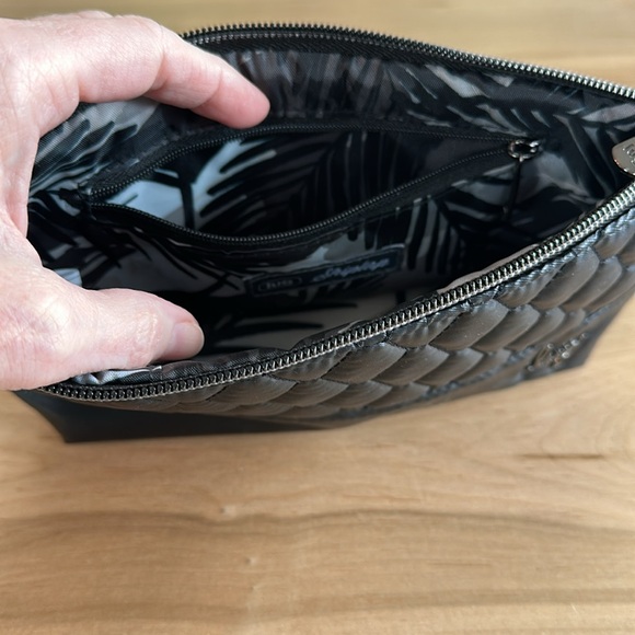 Lug Shiplap RFID Wristlet Pouch - Picture 5 of 6